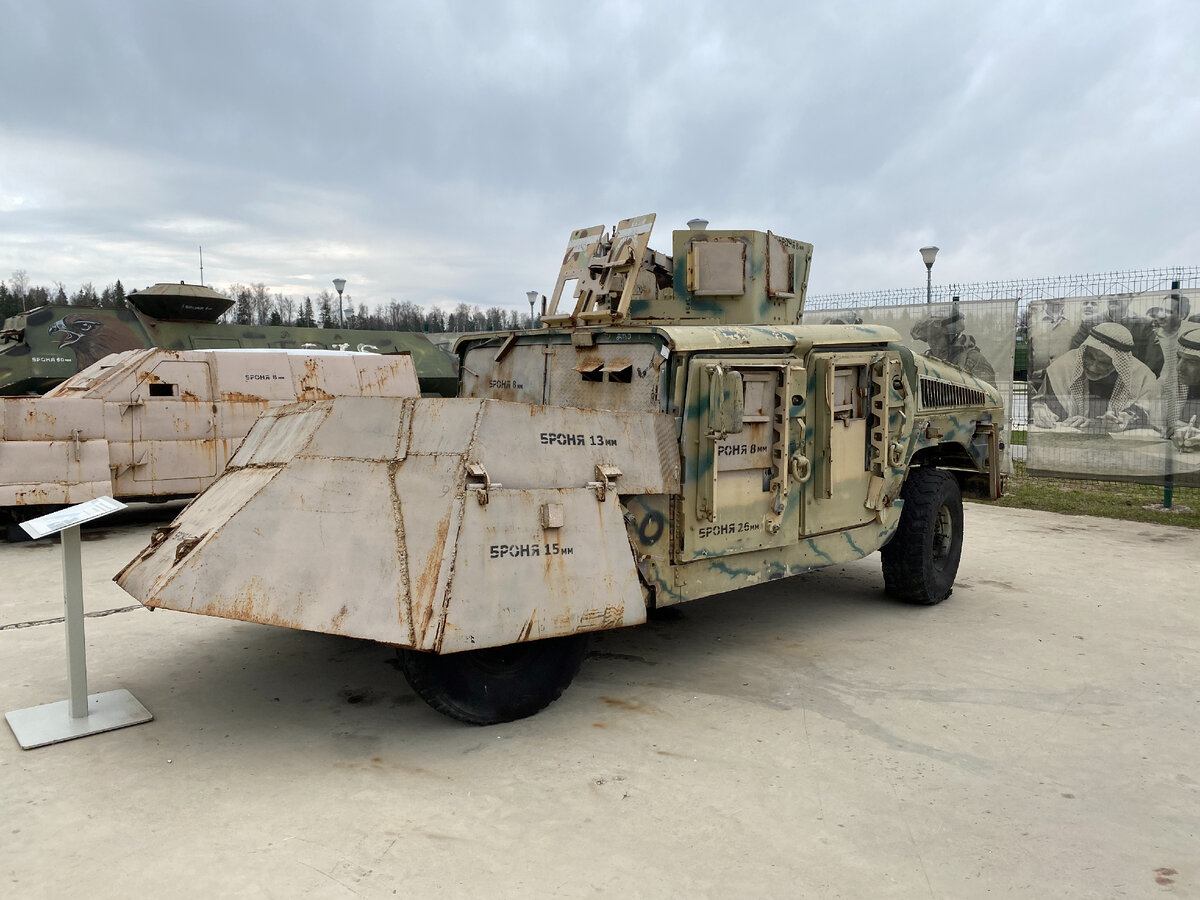  Хаммер HMMWV M1151 захвачен в 2017 у газового поля «Шаер»