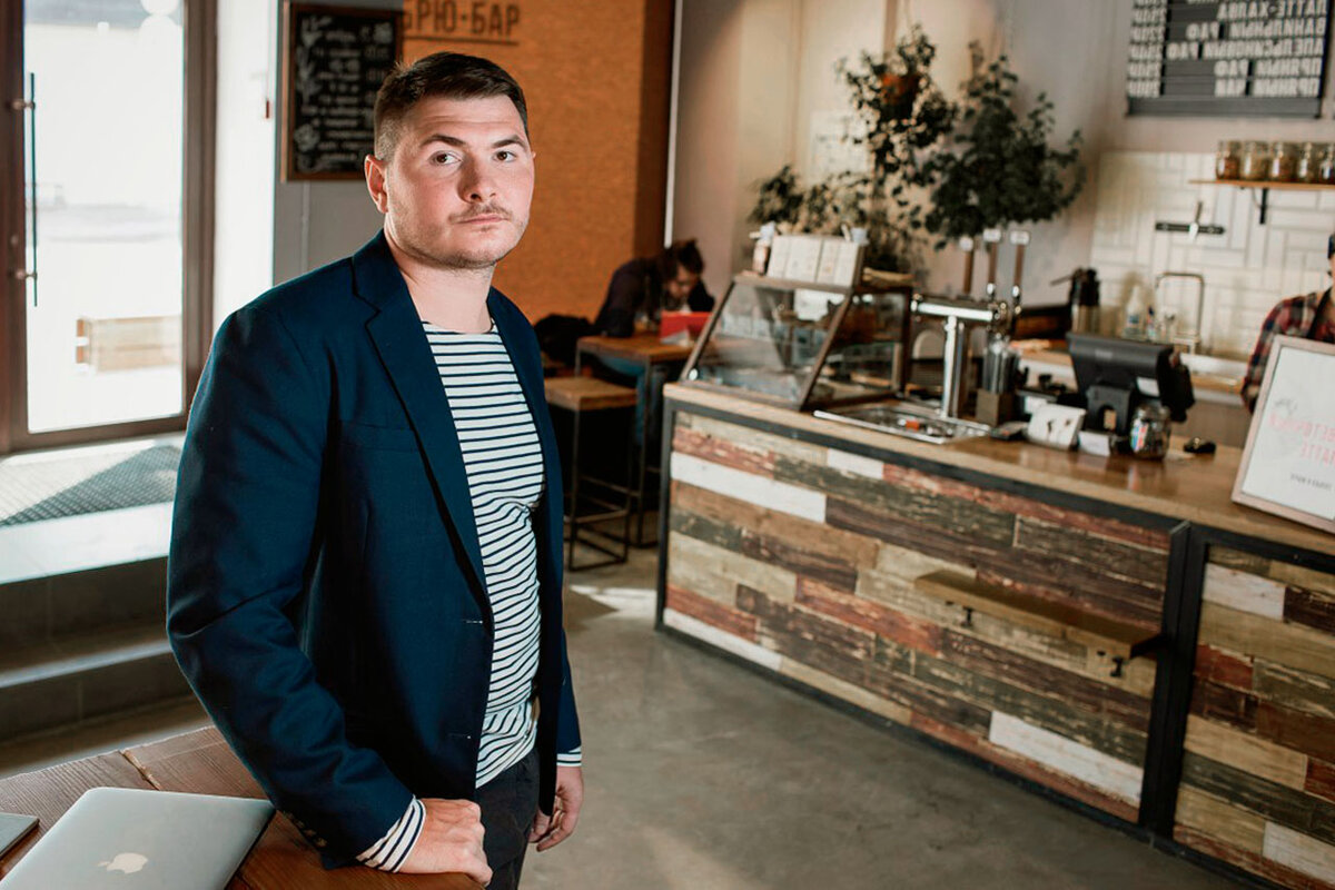 скуратов виктор евгеньевич. скуратов виктор евгеньевич. хозяин кафе. владелец кофеен. хозяин кофейни.