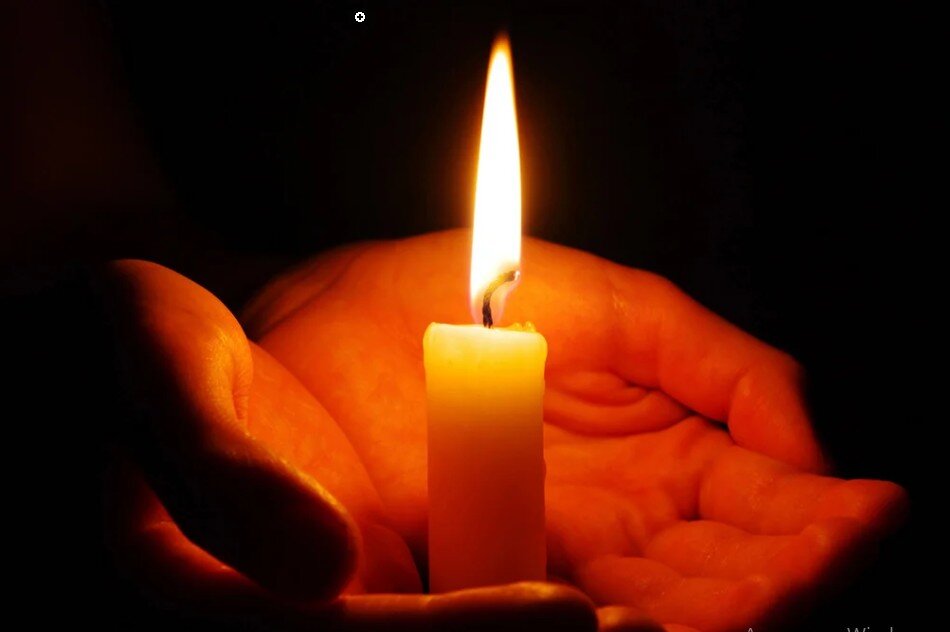 Пережить утрату - не значит забыть. Смириться - не значит предать.