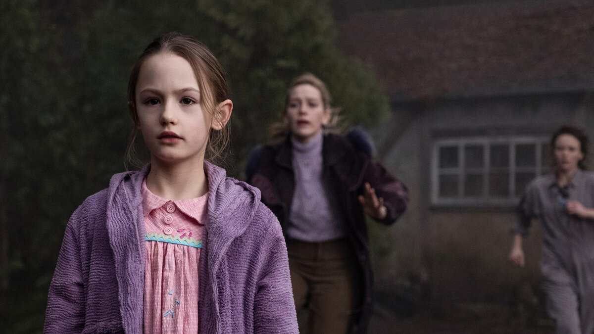 Чудесно играет девочка. Просто великолепно!