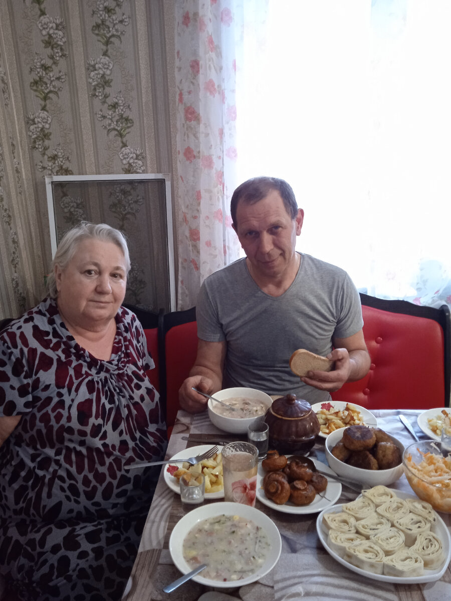 Мама с моим мужем