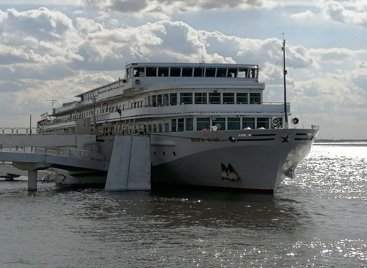 Теплоход Volga Волга