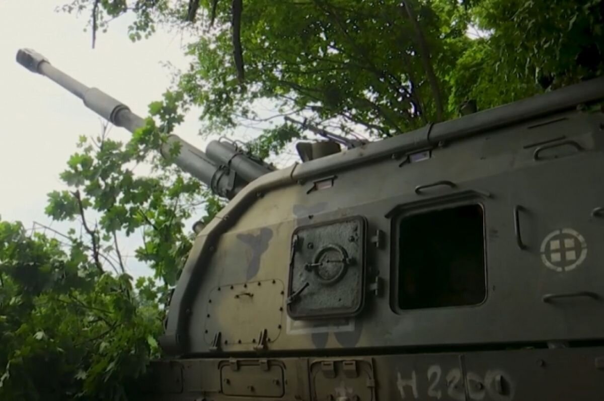    МО: артиллерийские установки «Мста-С» уничтожают технику украинских военных