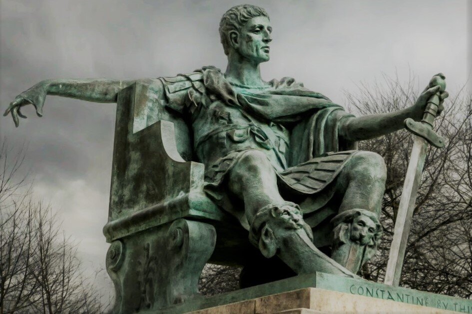 Константин I Великий вошел в историю тем, что был первым императором, принявшим христианство. Этим он сделал христианство господствующей религией, совершил настоящую революцию, изменившую мир.-2