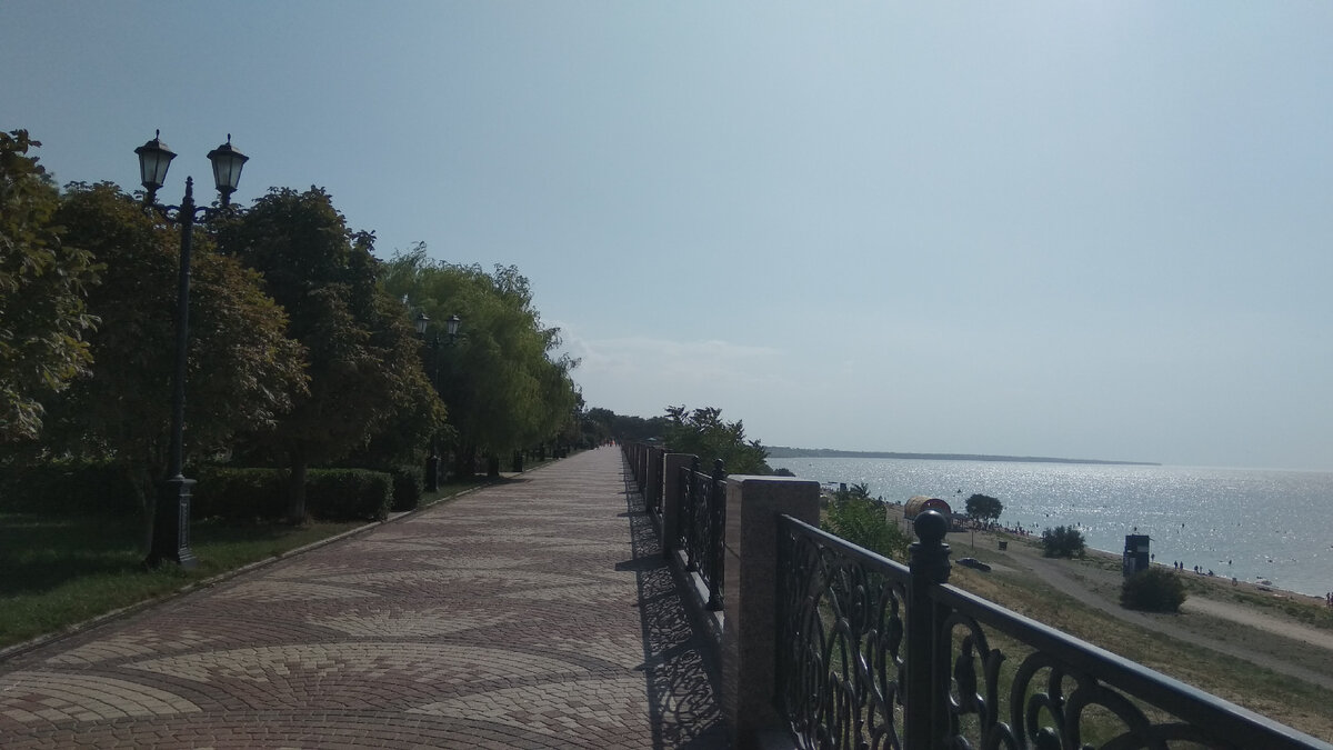 Там же. Вид на Таганрогский залив.