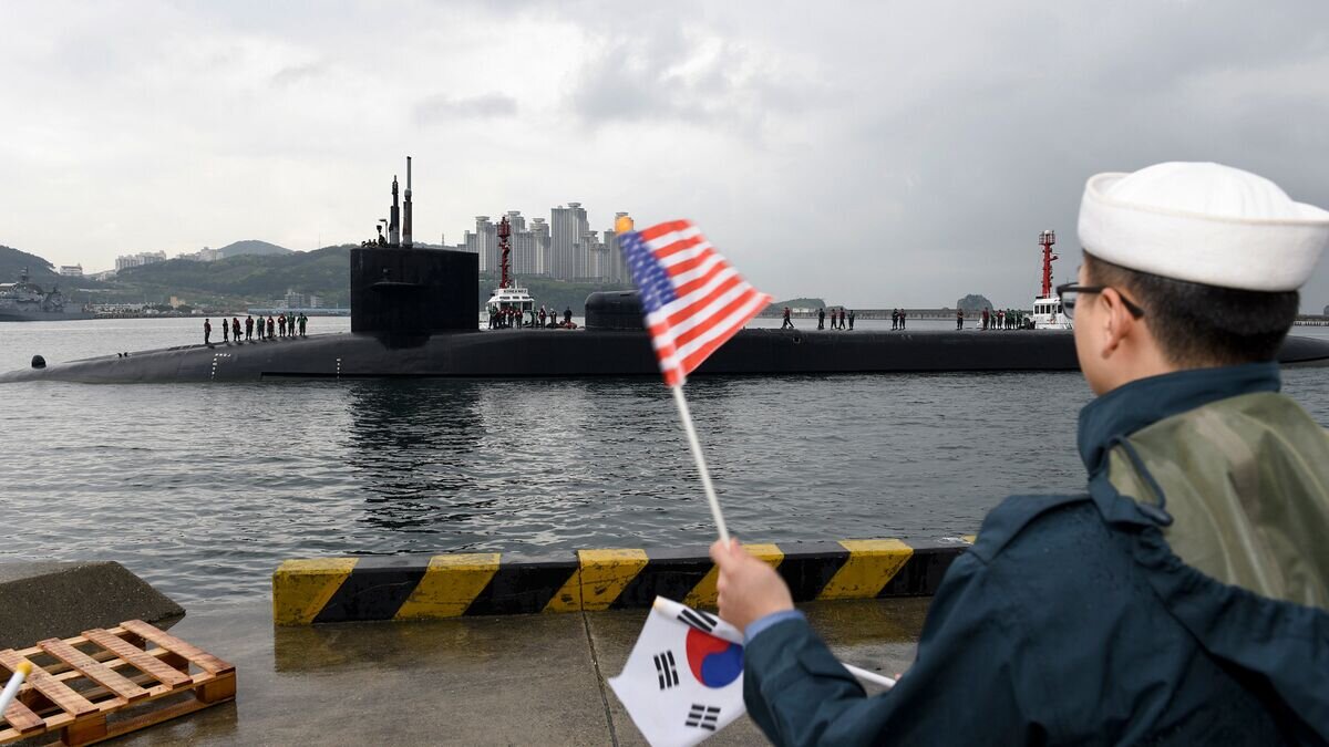    Американская подводная лодка USS Michigan© AP Photo / U.S. Navy/Mass Communication Specialist 2nd Class Jermaine Ralliford