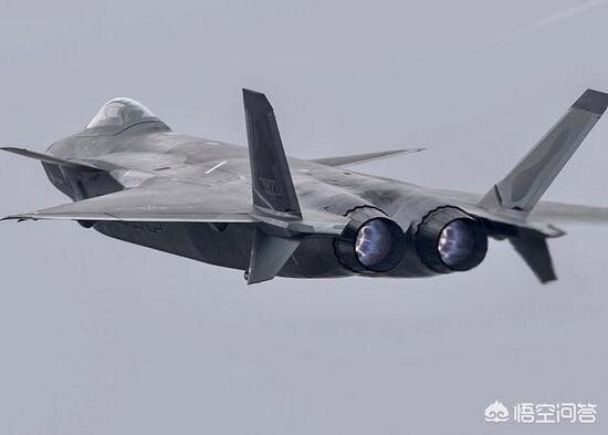 Истребитель J-20 с двигателем WS-15