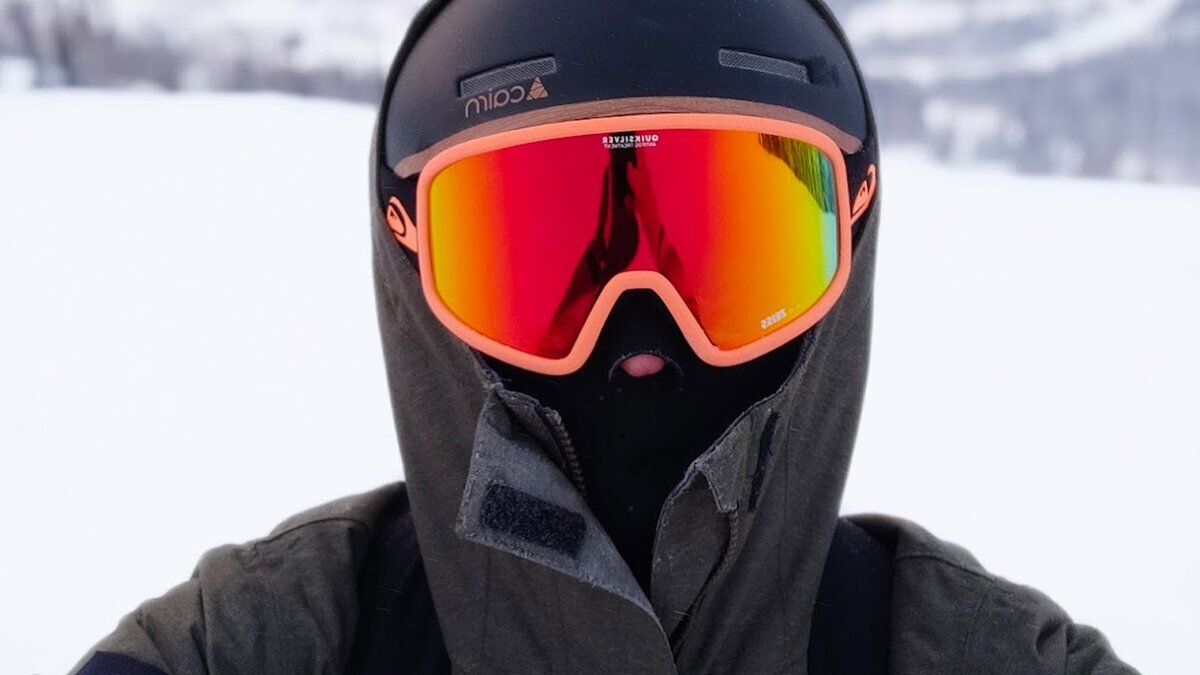 Погода здесь не сочинская, так что не забудьте гейтор