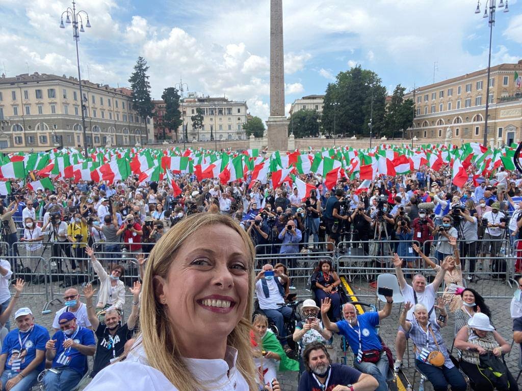 Коалиция правоцентристских сил, объединяющая партии "Братья Италии", "Лига", "Вперед, Италия" и "Мы, умеренные", победила на выборах в Италии