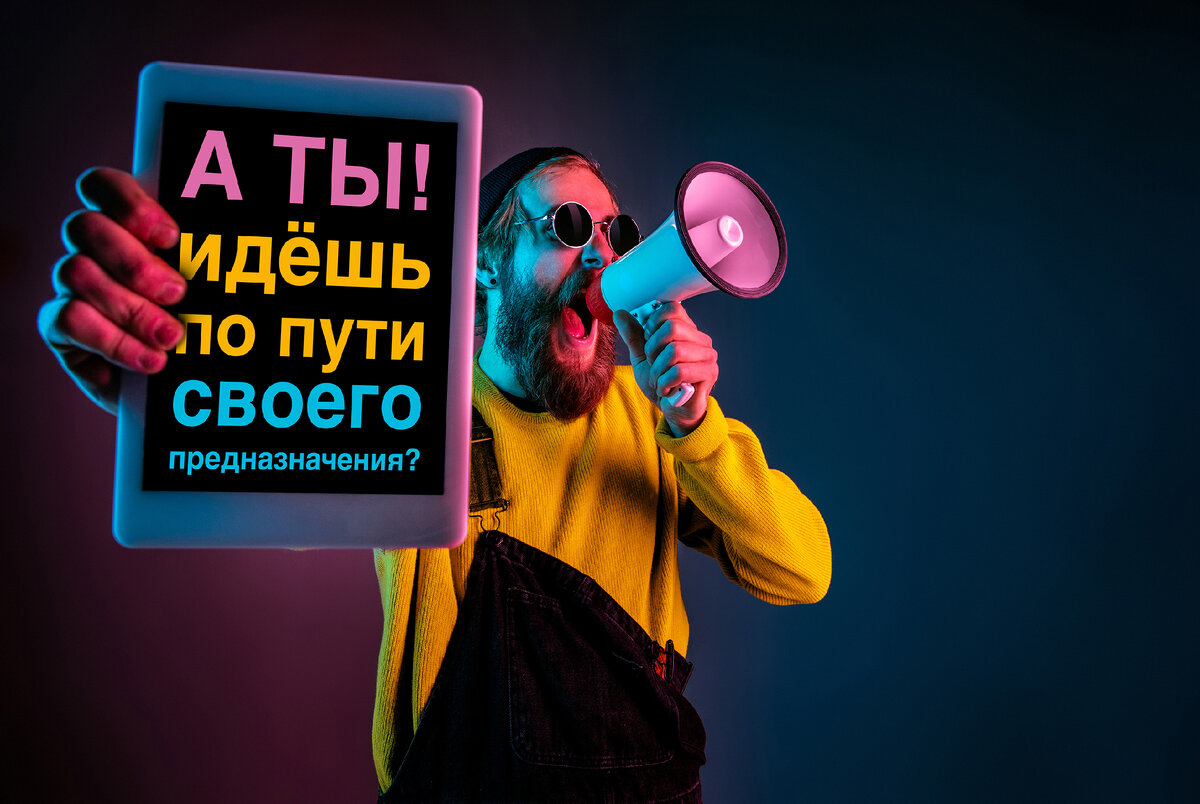 <a href="https://www.freepik.com/free-photo/showing-tablet-s-blank-screen_11166840.htm#page=4&query=professions&position=8&from_view=search">Image by master1305</a> on Freepik