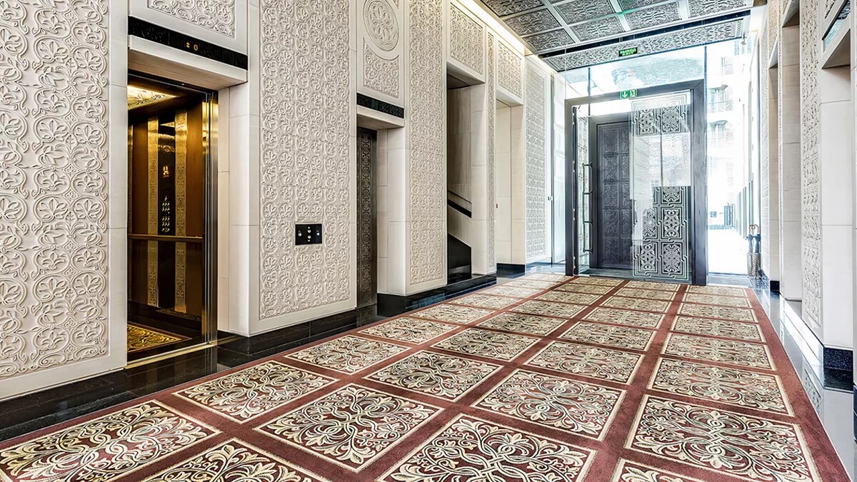 Оформление лифтового холла