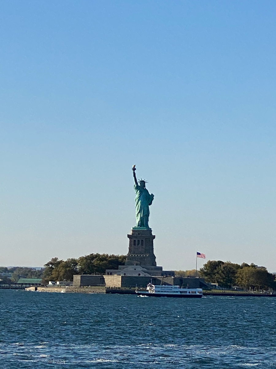 Статуя свободы в Нью-Йорке