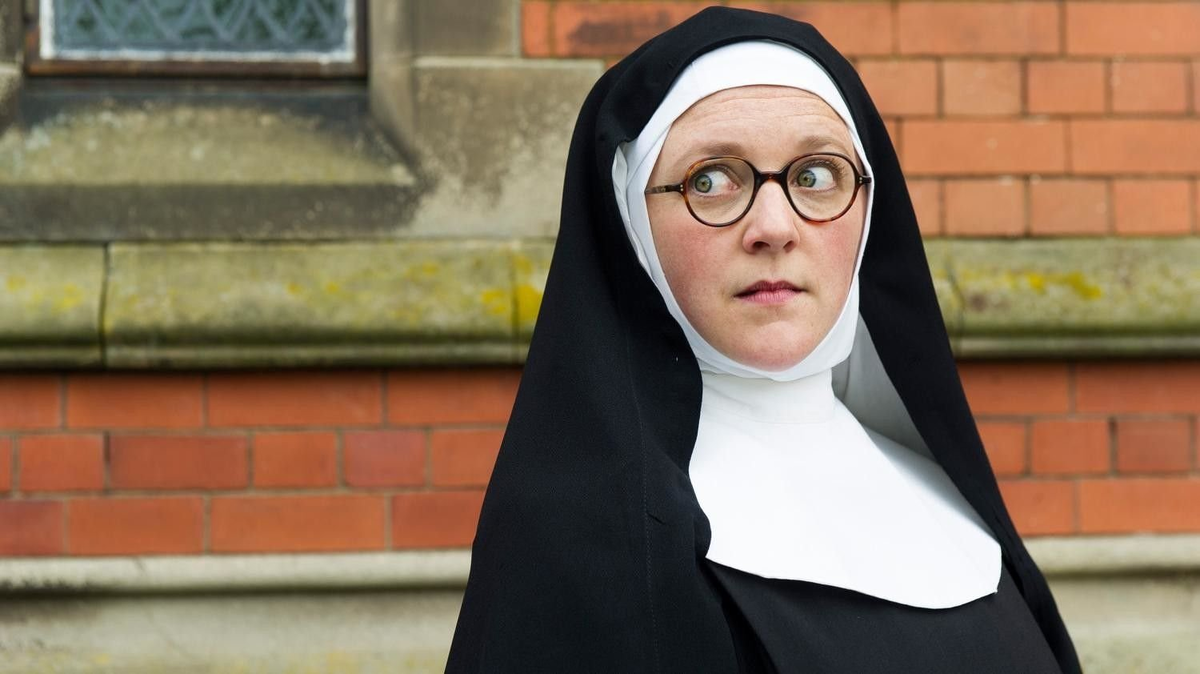 Британский детективный сериал «Расследования сестры Бонифации» (первый сезон вышел в 2022 году) созвучен известному и любимому многими сериалу «Отец Браун», а сам священник появится в одном эпизоде,-2