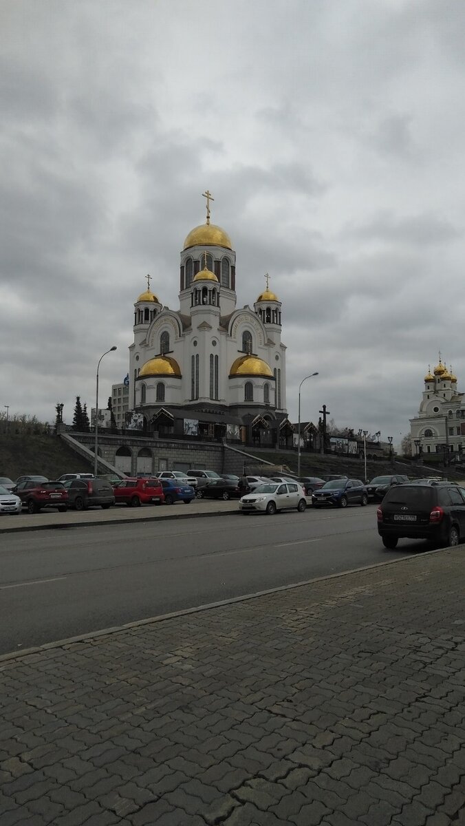 Екатеринбургский храм на крови