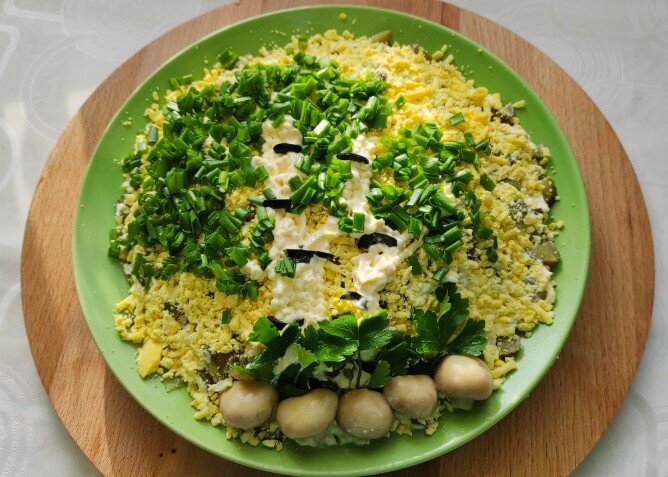 Салат берёзка с куриным филе