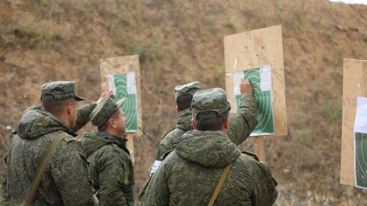     Большинство срочников из Ростовской области будут служить на территории Южного военного округа, сообщает корреспондент RostovGazeta со ссылкой на слова военкома региона Игоря Егорова.