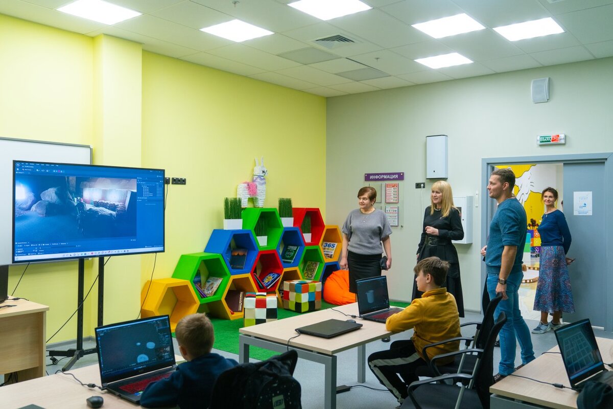    Гости из Макеевки оценили социальную инфраструктуру столицы Югры