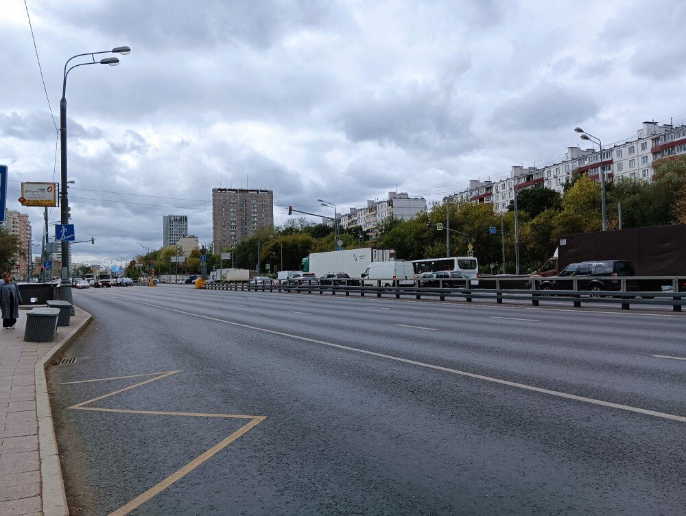 гольяновские головы. парк дружба в москве фото горки для тюбингов. гольяновские головы. каток в гольяново у пруда. жители гольяново.