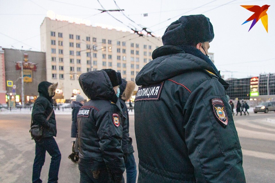     Более половины преступлений совершали ранее судимые люди, а почти каждое четвертое - в состоянии алкогольного опьянения. Антон ЗАБИРОВ