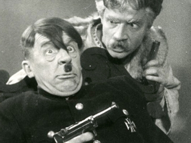 Кадр из фильма "Новые похождения Швейка"(1943) // Скриншот видео с Youtube