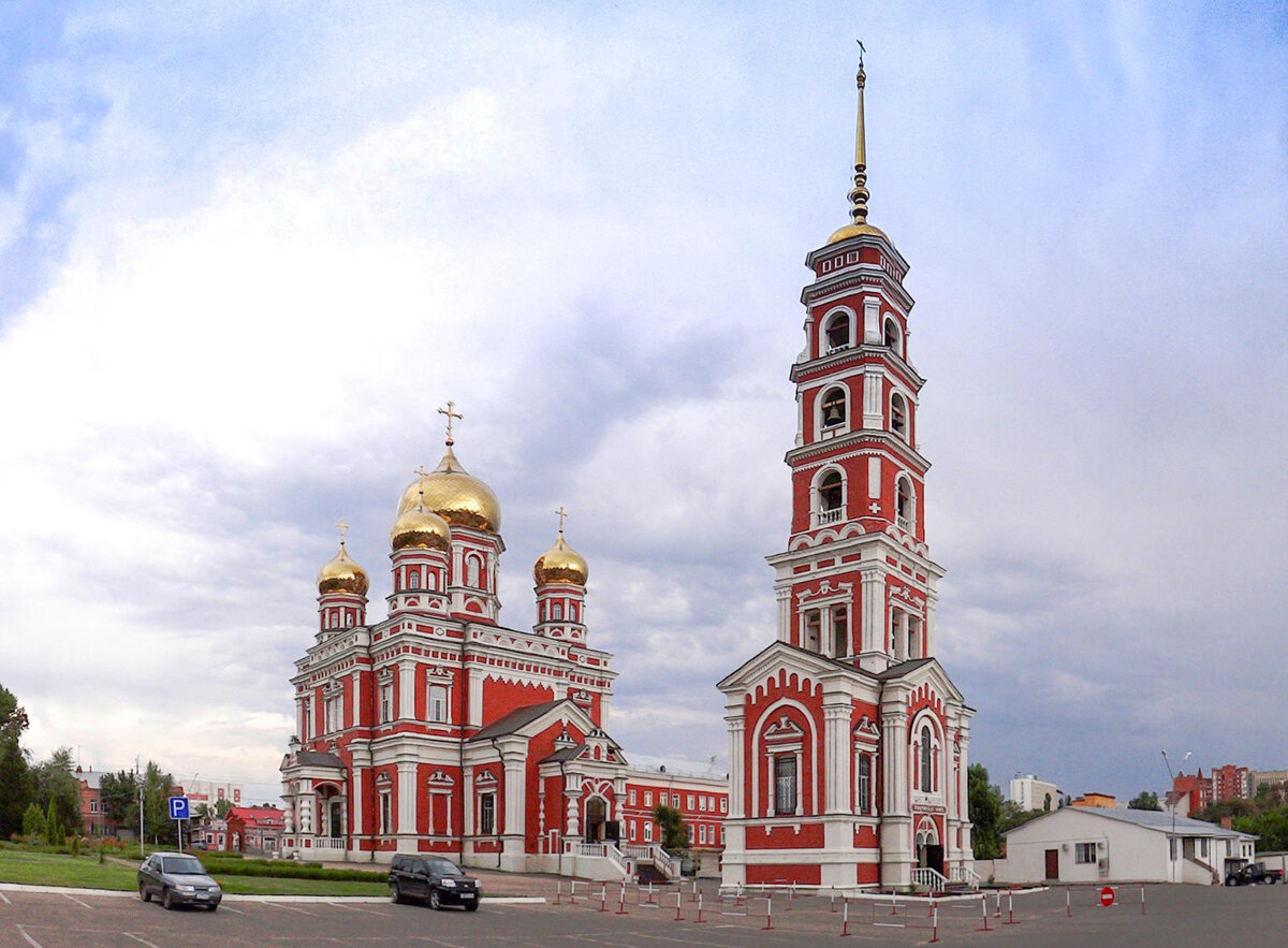 Храмы саратова телефоны. Храмы Покрова Божией матери в Саратове. Храм в честь Покрова Пресвятой Богородицы Саратов. Покровская Церковь (Саратов). Саратов храм Покрова Пресвятой Богородицы официальный сайт.