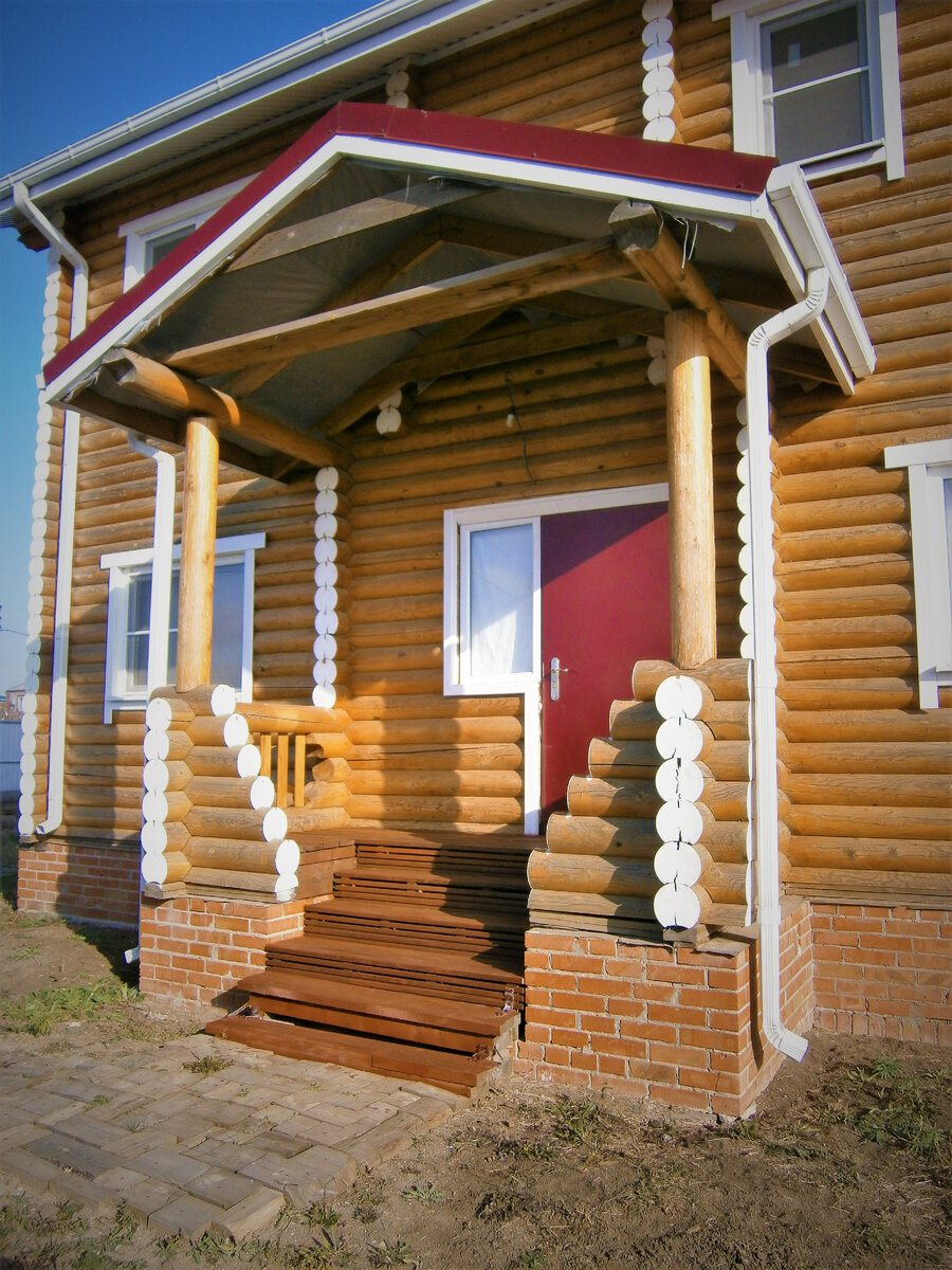 Отделка крыльца