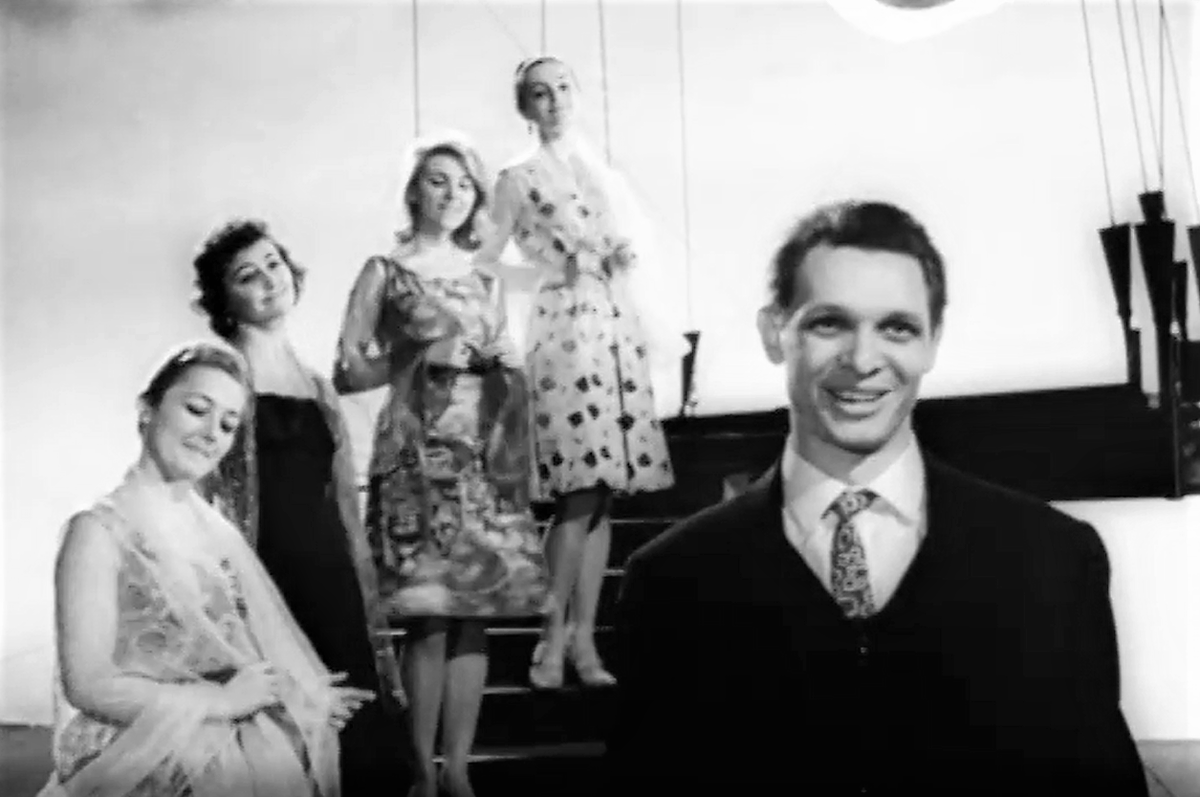 Кадр из программы "Весеннее настроение" (1964)