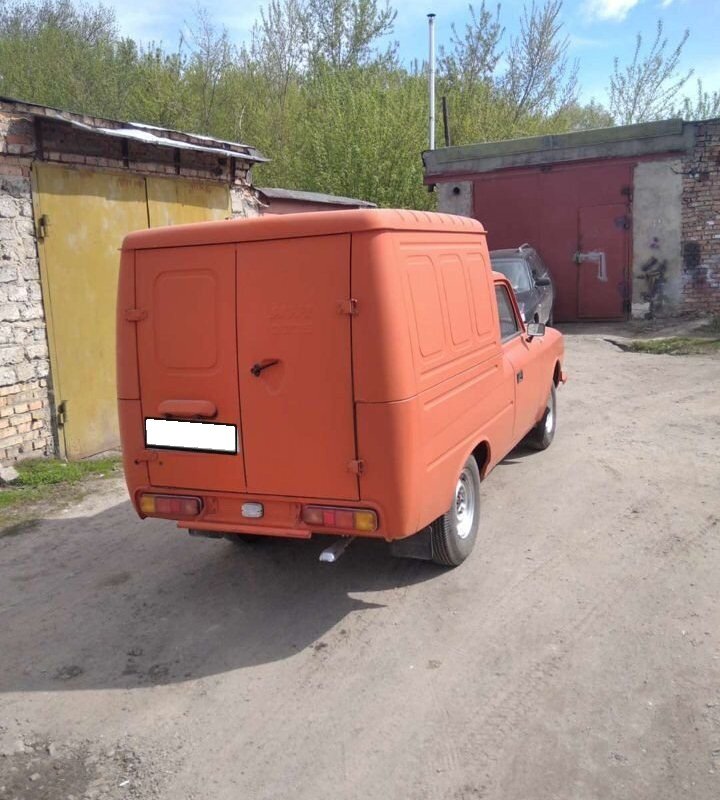 Насадка на выхлопную трубу колхоз, благо легко устранимый