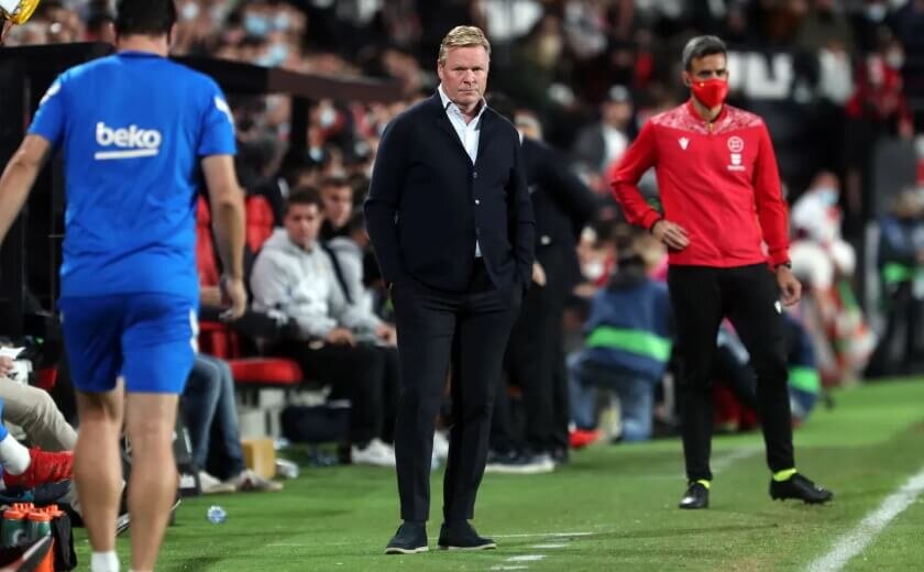 Рональд Куман уволен с поста главного тренера «Барселоны»