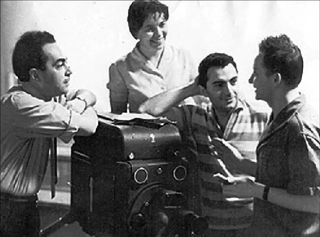 Квн 1957. Квн миси 1961. Квн первый выпуск 1961. Первый ведущий квн в 1961. Квн 1957.