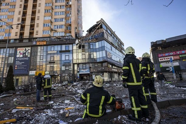 Первые разрушения в Киеве. Фото: АОР