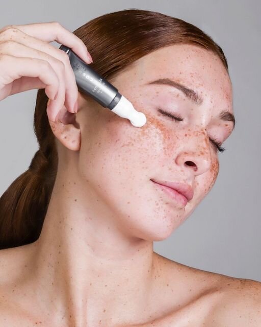 Корректирующий гель вокруг глаз с бакучиолом I-Complex от COSMEDIX