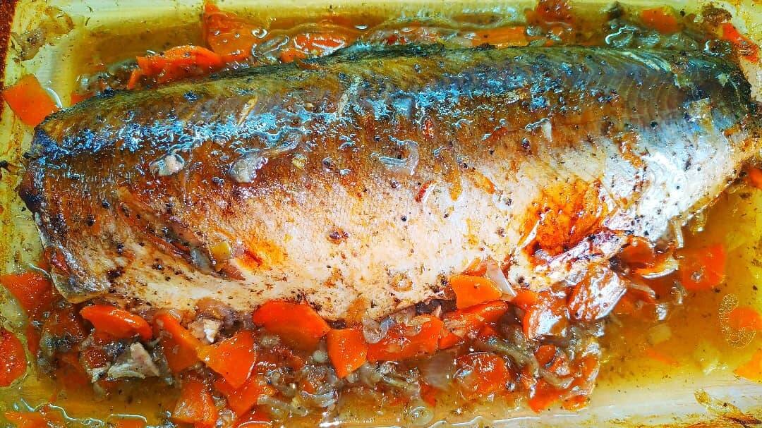 🐟🥕🧅 Ингредиенты: 🔸 Горбуша , 🔸 Репчатый лук , 🔸 Морковь , 🔸 Лимон , 🔸 Соевый соус , 🔸 Раст.