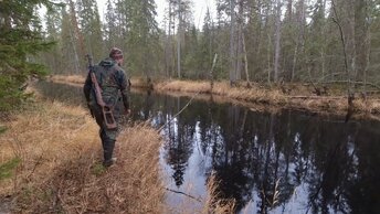 ОНИ КРУГОМ А У МЕНЯ РУЖЬЁ. ОПАСНАЯ ПРОВЕРКА САМОЛОВОК НА ДИКОЙ РЕКЕ. ПОКИДАЮ ТАЁЖНЫЙ БАЛАГАН. ВЫЖИВАНИЕ ТАЁЖНОГО ОТШЕЛЬНИКА.