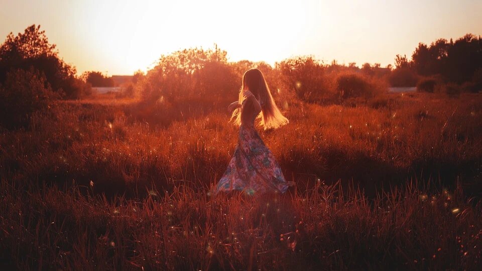 Предки считали, что в этот праздник небеса остаются открытыми. Фото: pixabay.com