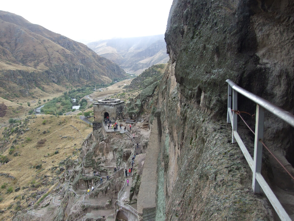 Пещерный город Вардзия (фото автора)