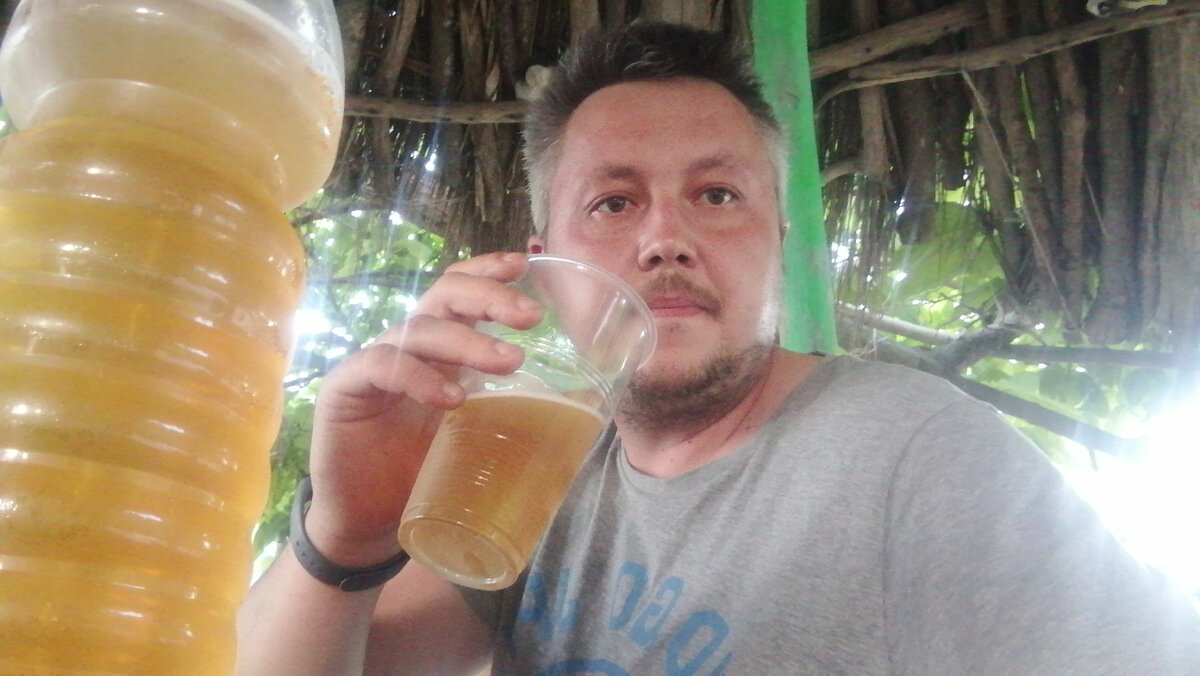 Беседка в кемпинге Берег мечты