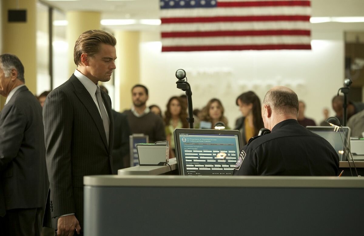 начало кристофер нолан 2010. киллиан мерфи нолан. леонардо ди каприо кадры 2010. леонардо ди каприо 2010. кристофер нолан inception.