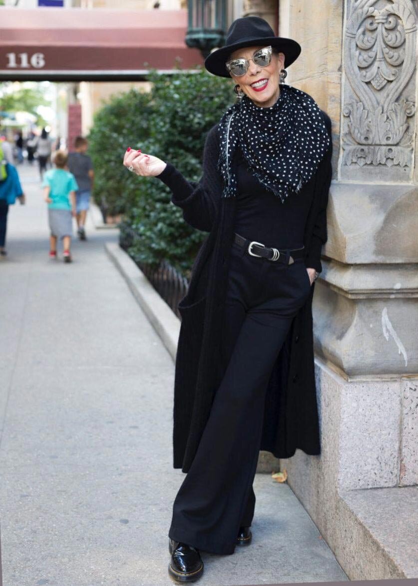 Фото из интернета, как примерно стала выглядеть тетя Галя