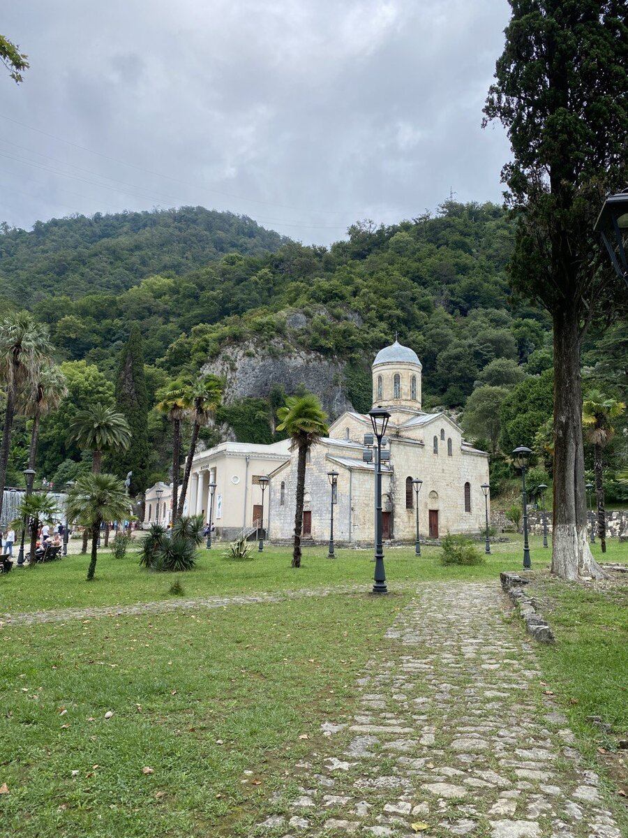 Храм Апостола Симона Кананита