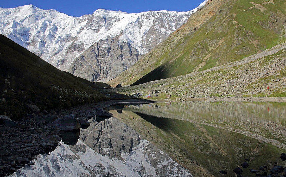 Панорама горы Безенги