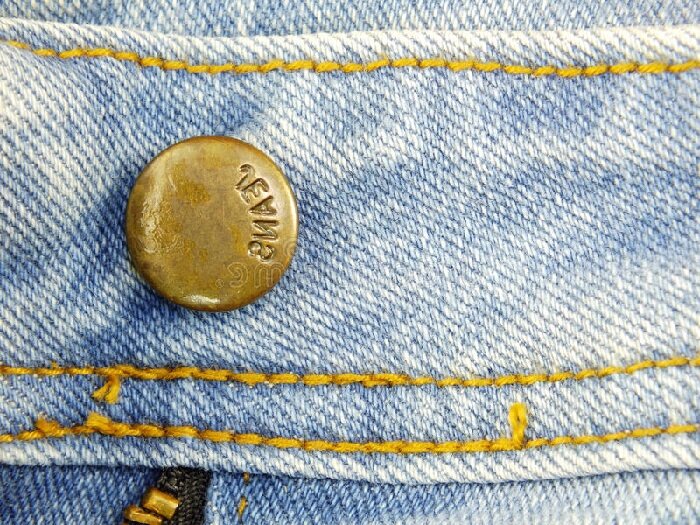 Фото: пуговица из никеля.