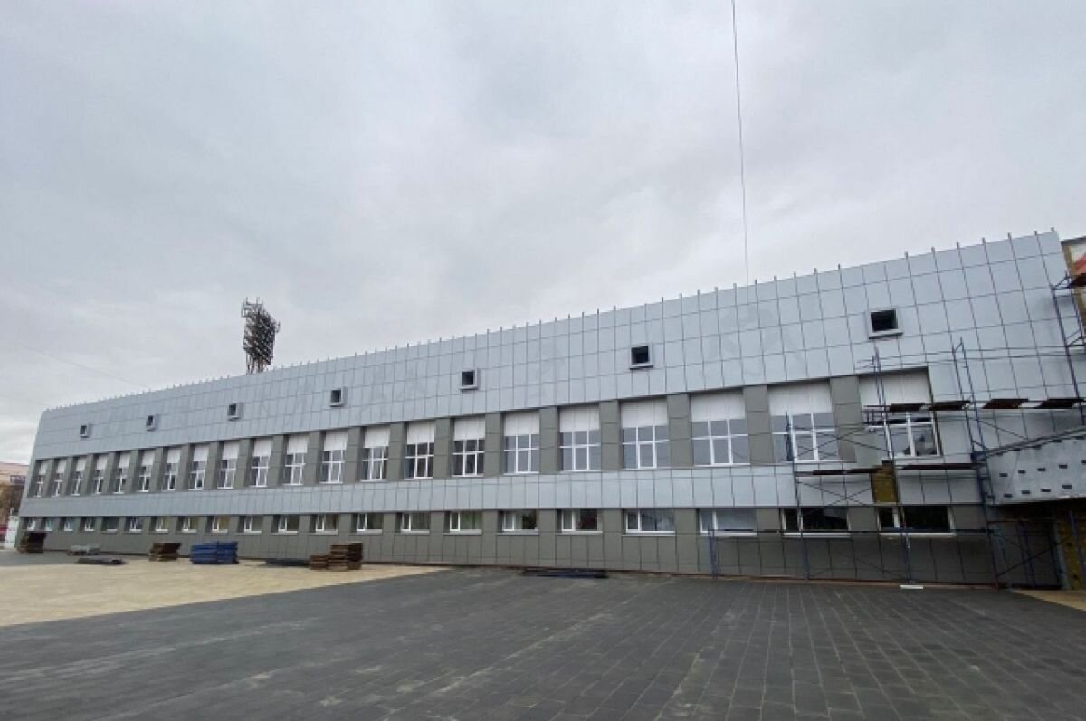    Капитальный ремонт фасада спортшколы «Олимп» завершается в Оленегорске