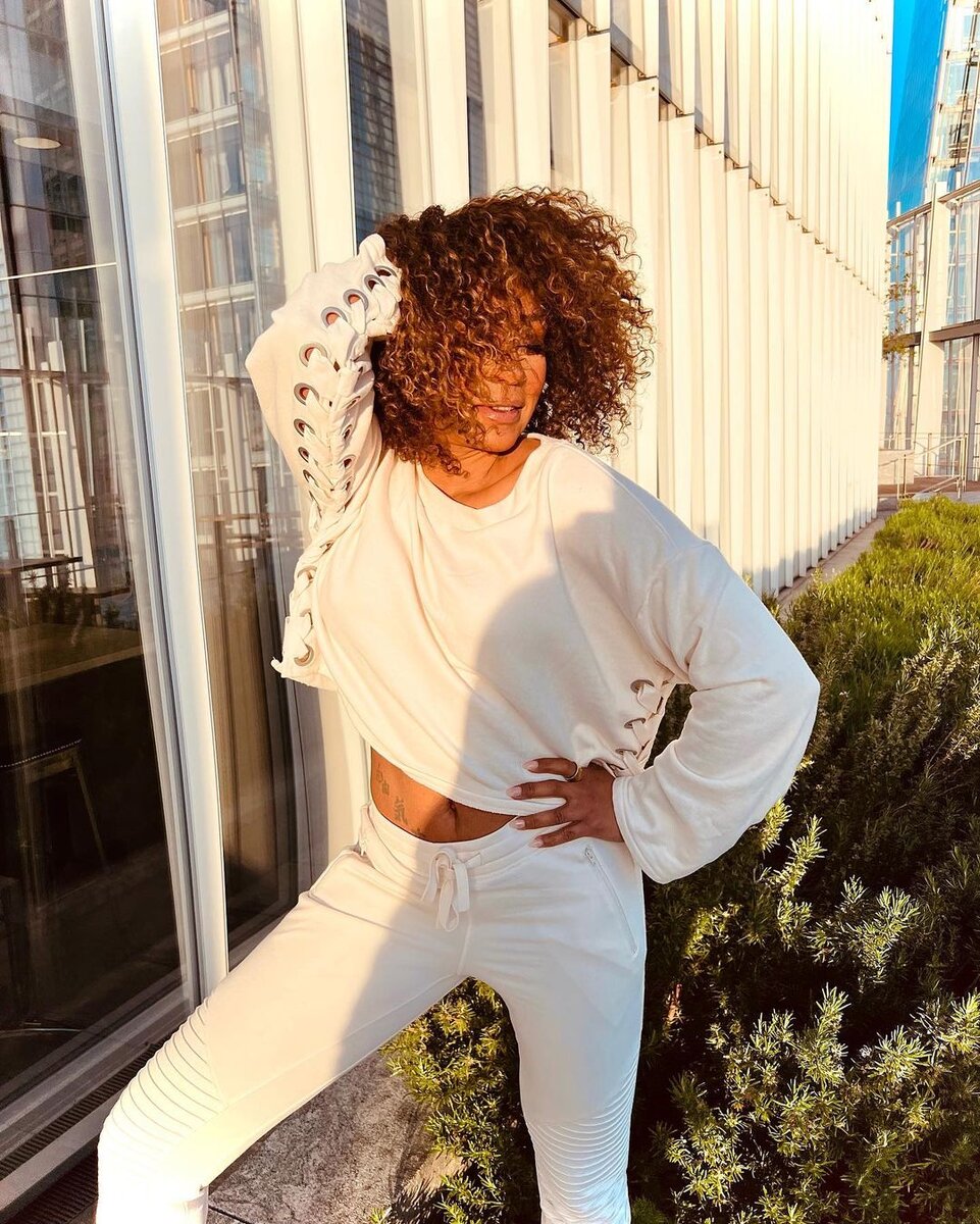    Мел Би выходит замужСоцсети Мел Би