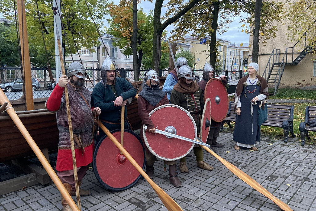    29 октября в парке Победы пройдет семейная программа "Наши деды - славные победы!".