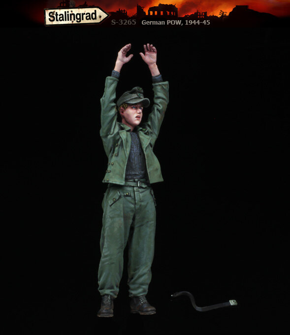 Сдающиеся немцы от Сталинграда, Камаз "Мастер" от Звезды в 43 и 72 масштабах, свежая порция от АДВ и другие новинки сборных моделей.