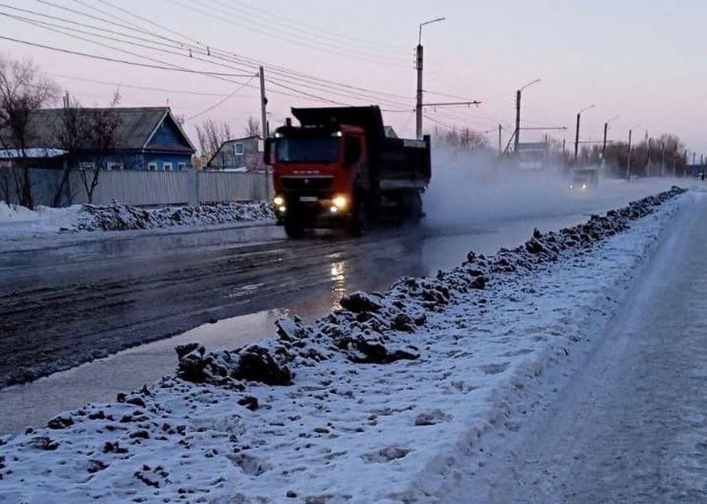    В Южном микрорайоне Оренбурга ликвидировали утечку и возобновили водоснабжение