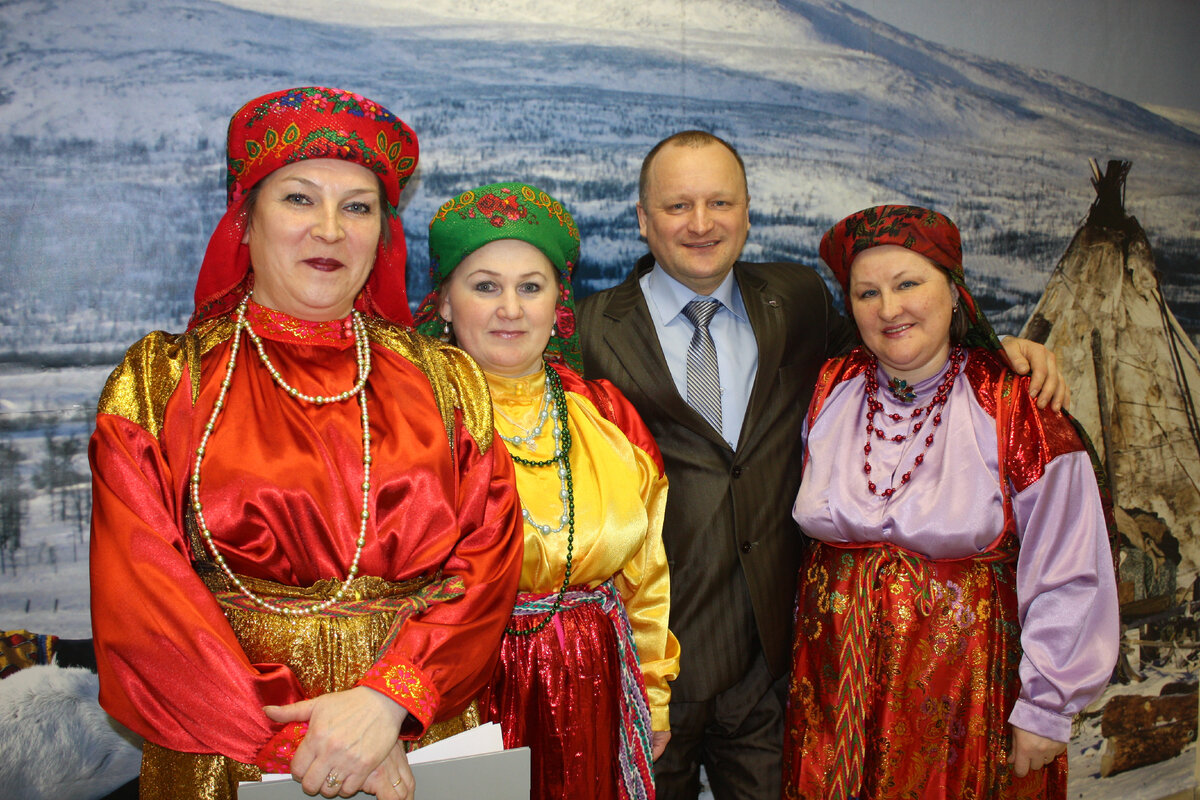 Нация коми пермяки. Коми женщины фото. Удмурты марийцы коми внешность. Коми девушки внешность. Коми девушки.