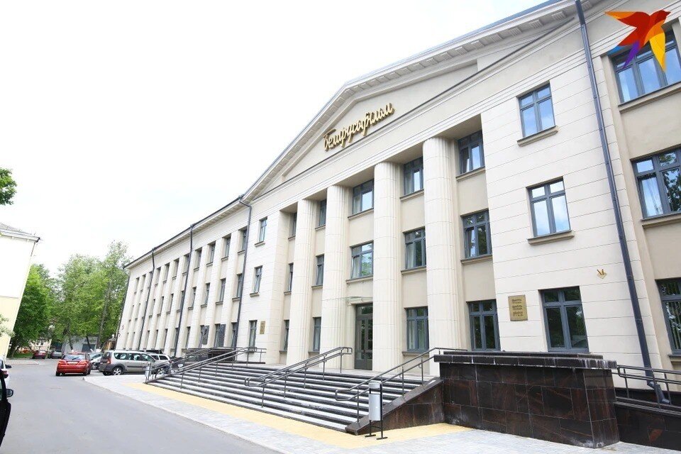     В школах Беларуси планируют показывать ученикам советские фильмы - в том числе киностудии "Беларусьфильм". Святослав ЗОРКИЙ