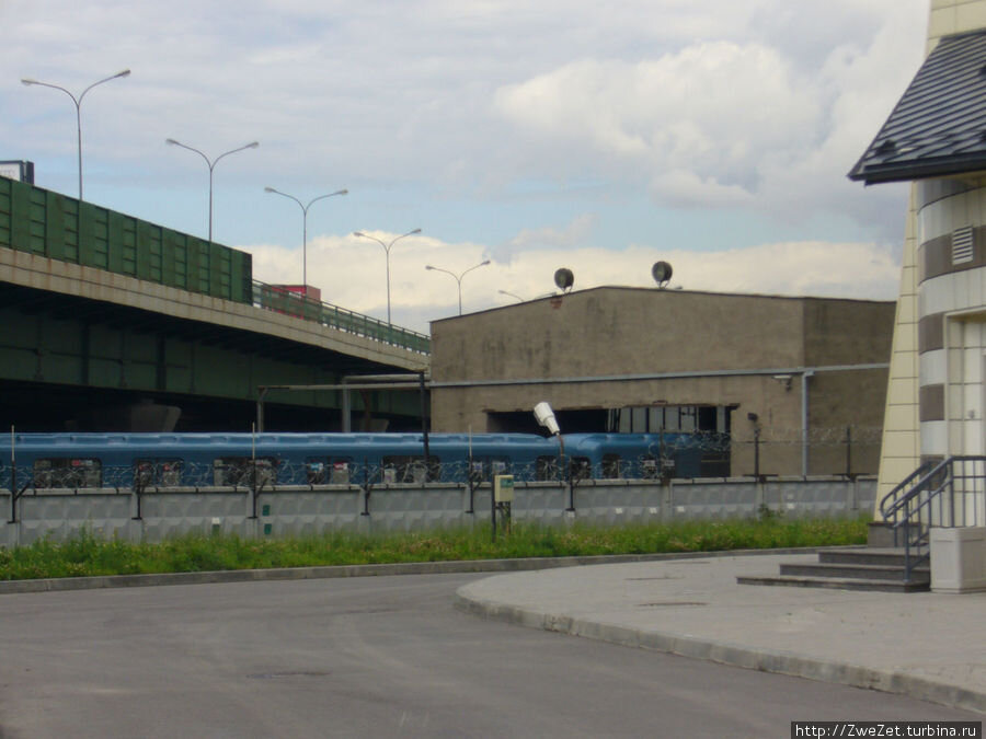 Метро купчино. Депо Купчино Санкт Петербург. Депо метро Купчино. Депо метрополитена СПБ Купчино. Станция метро Купчино Санкт-Петербург.